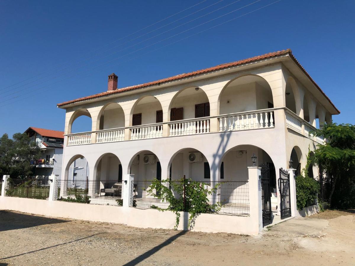 Aurora Apartments Vrasná Zewnętrze zdjęcie